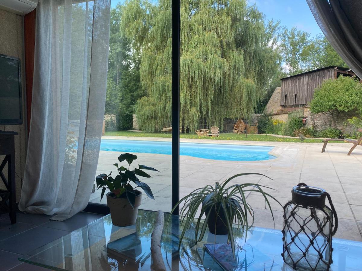 Pool House-L'Hirondelle De Sermizelles- Grand Jardin, Calme Et Nature Aux Portes Du Morvan エクステリア 写真