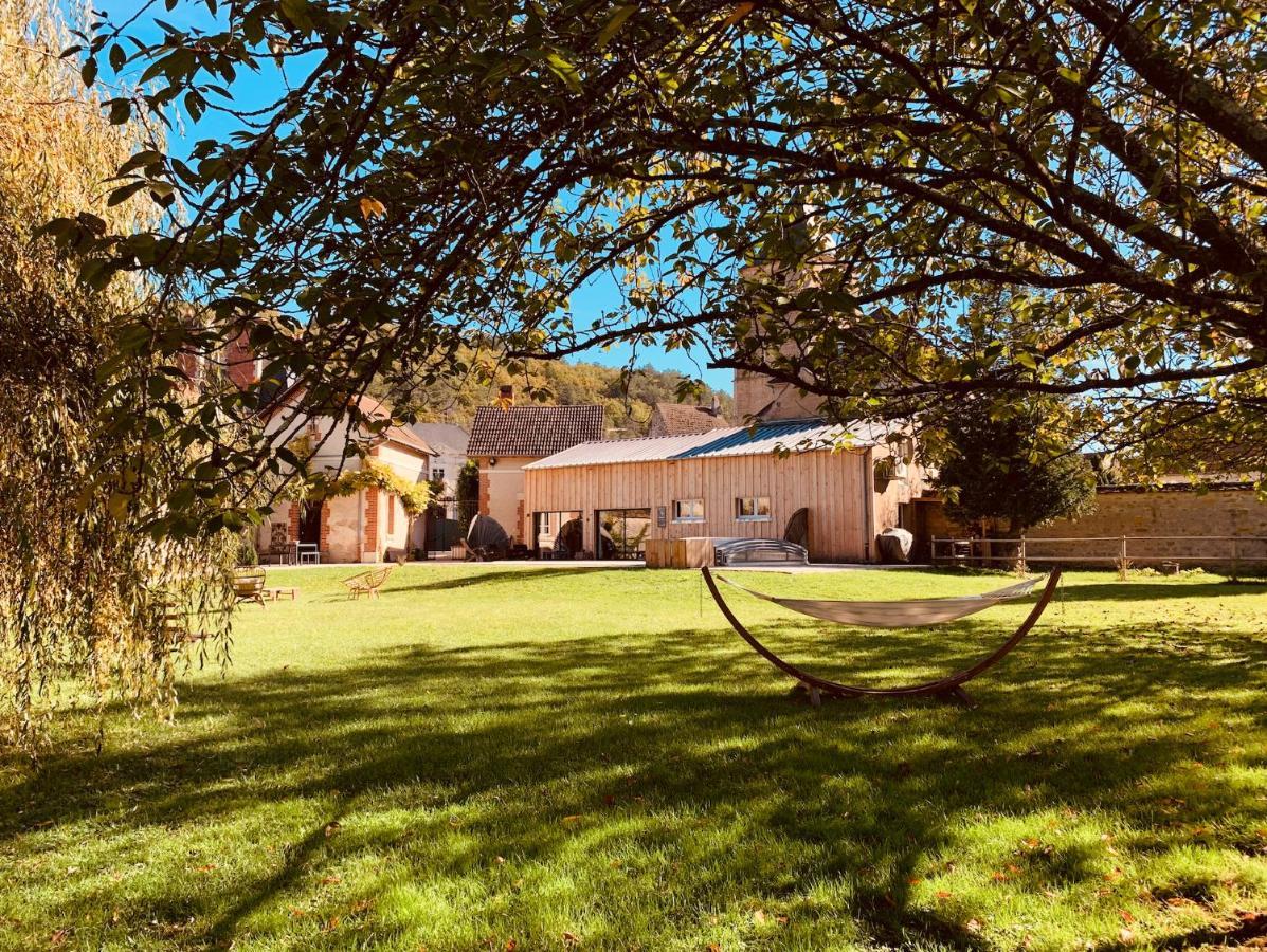 Pool House-L'Hirondelle De Sermizelles- Grand Jardin, Calme Et Nature Aux Portes Du Morvan エクステリア 写真