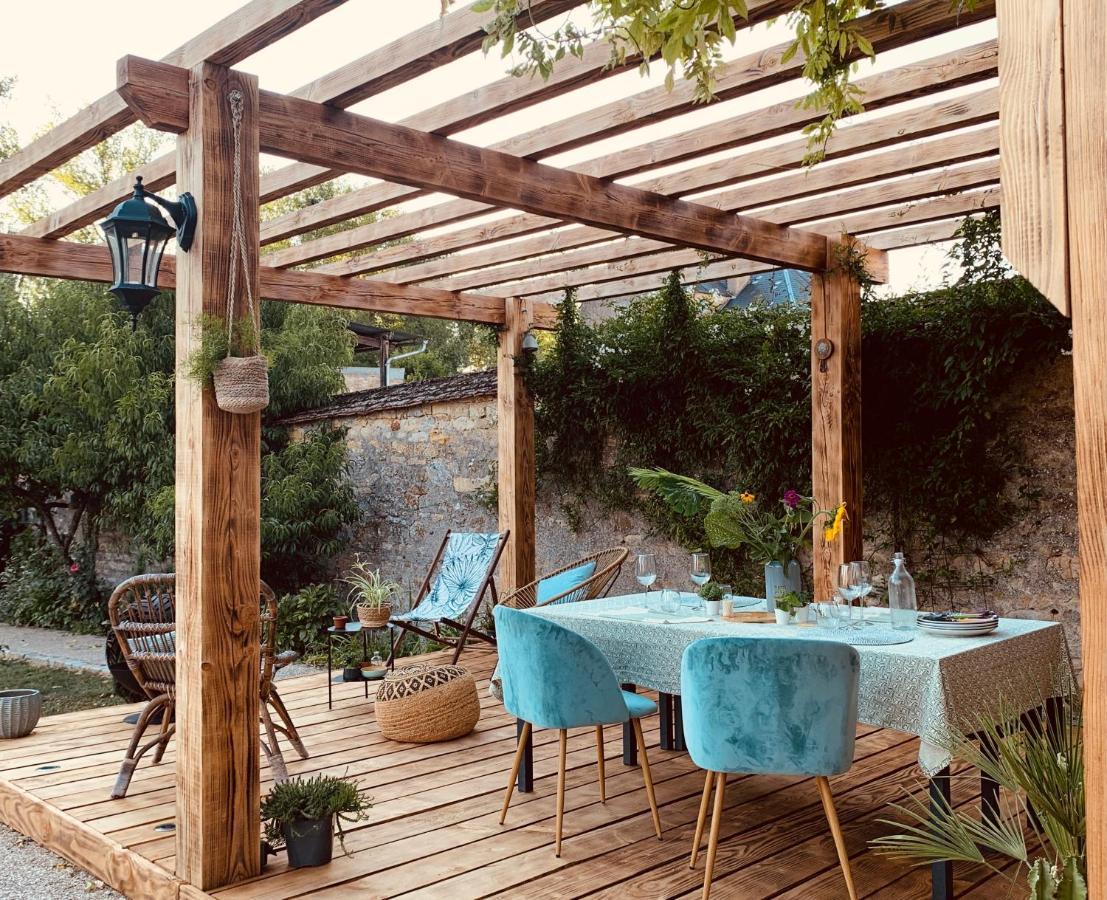 Pool House-L'Hirondelle De Sermizelles- Grand Jardin, Calme Et Nature Aux Portes Du Morvan エクステリア 写真
